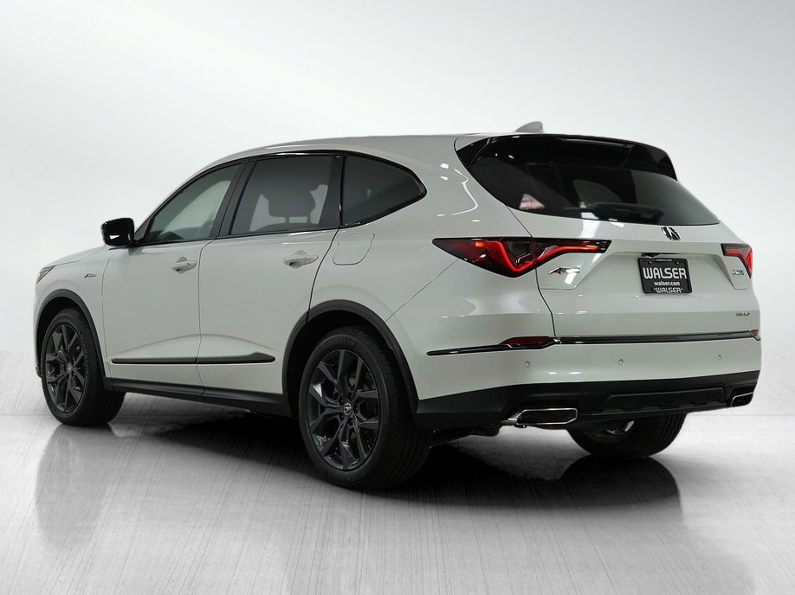 2022 Acura MDX SH-AWD A-Spec photo 3
