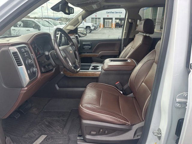 2018 Chevrolet Silverado 1500 High Country photo 2
