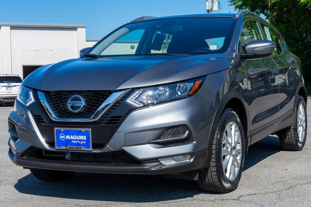 2022 Nissan Rogue Sport SV photo 2