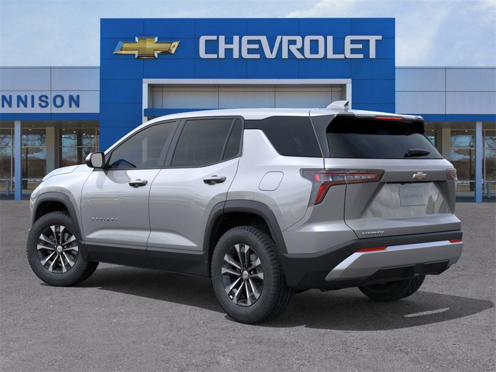 2026 Chevrolet Equinox photo 2