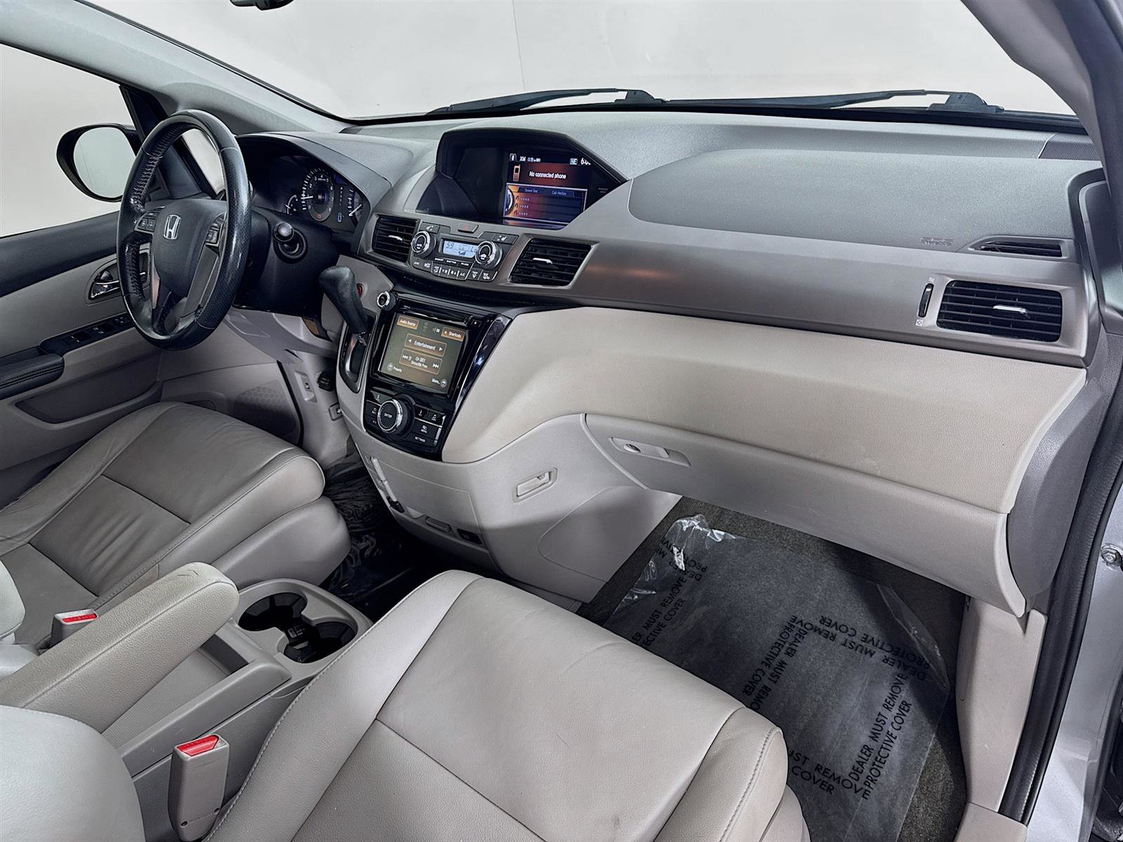 2016 Honda Odyssey EX-L photo 28