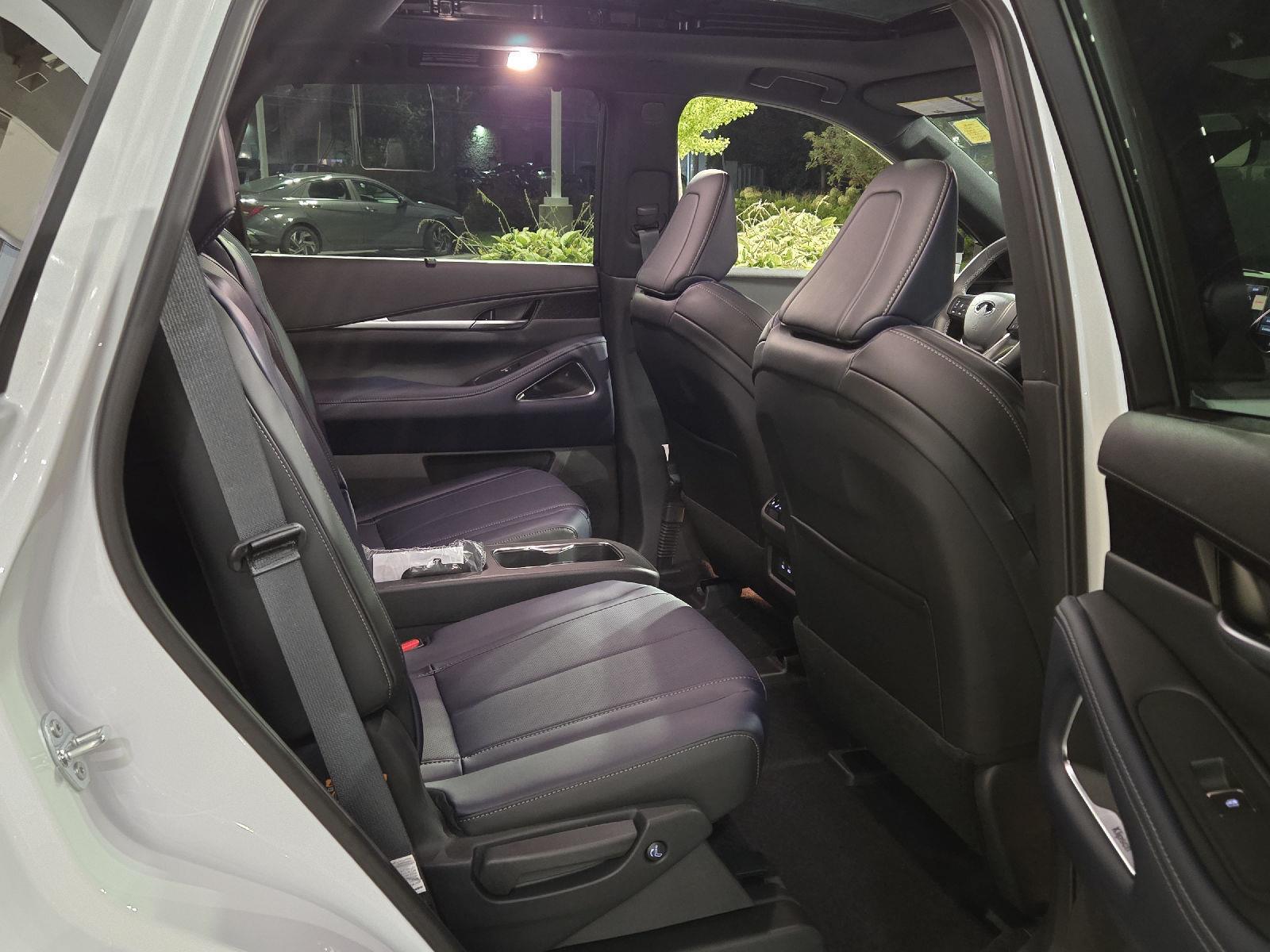 2026 Infiniti QX60 AWD photo 19