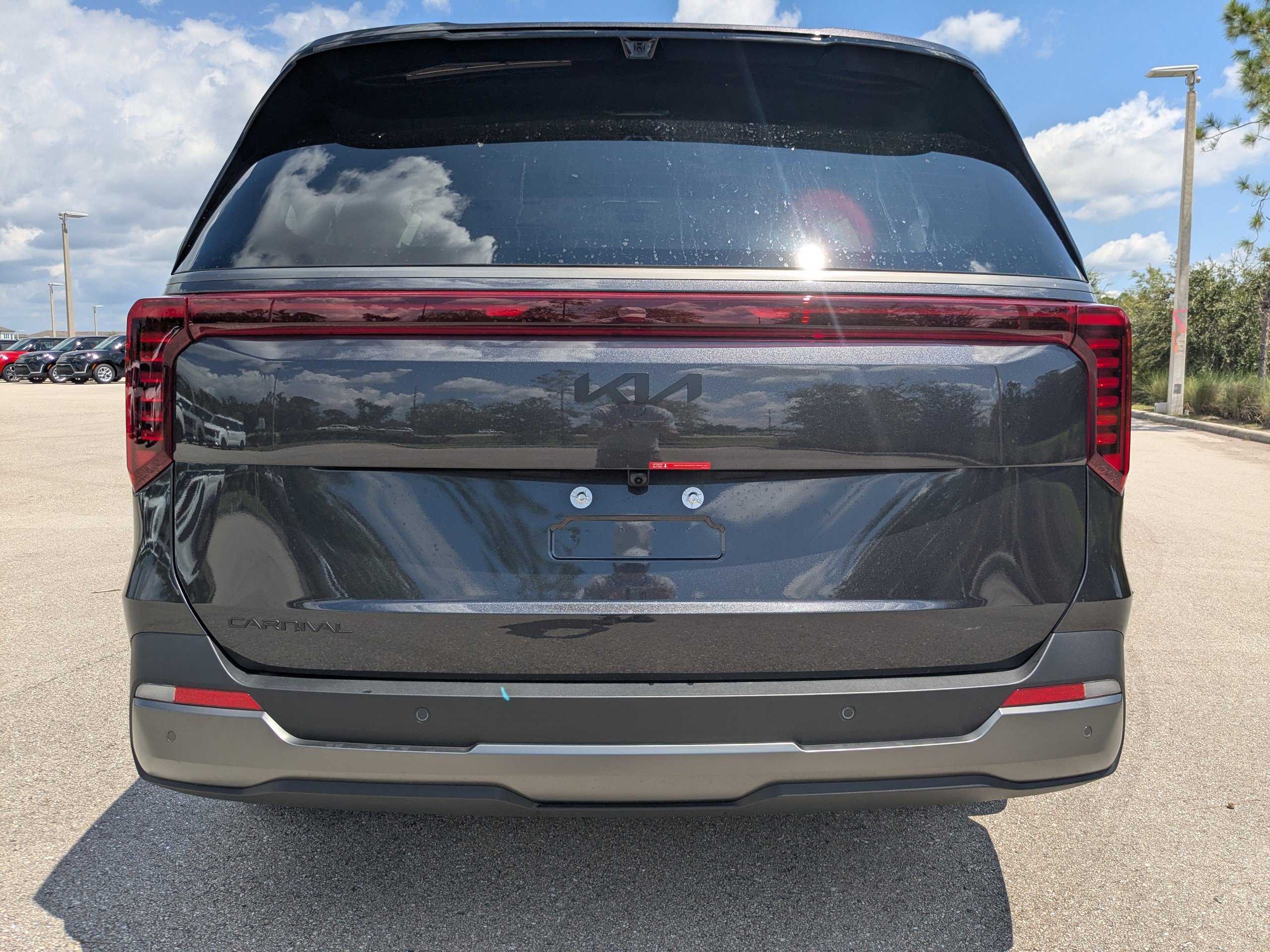 2026 Kia Carnival SX Prestige photo 3