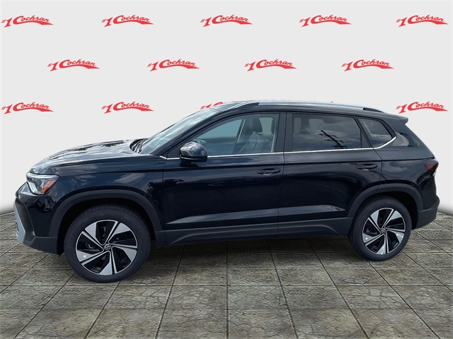 2025 Volkswagen Taos SE photo 2