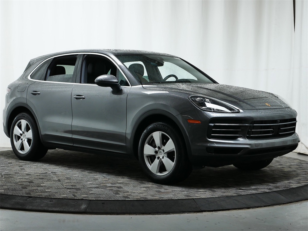 2022 Porsche Cayenne photo 9