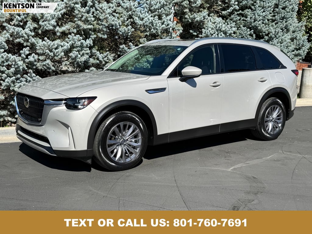 2025 Mazda CX-90 Preferred Package's photo