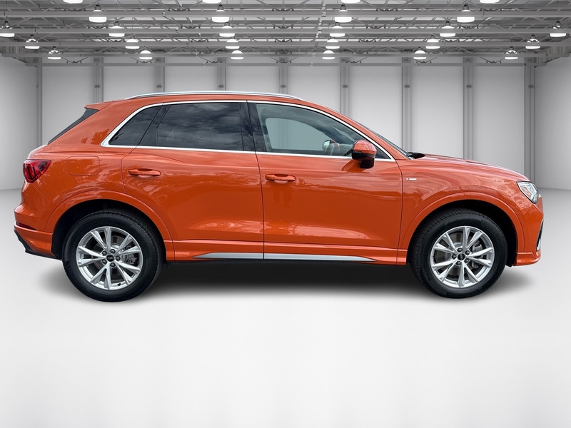 2023 Audi Q3 45 TFSI S line Premium photo 6