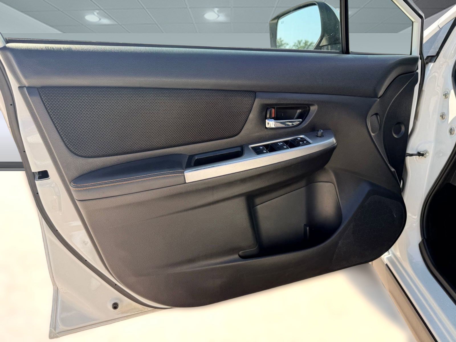 2017 Subaru Crosstrek 2.0i Premium photo 22