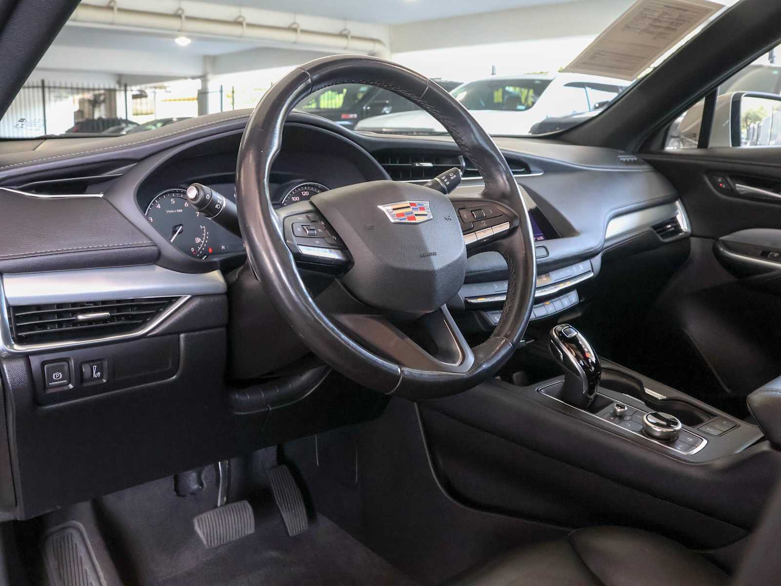 2023 Cadillac XT4 Premium Luxury photo 6