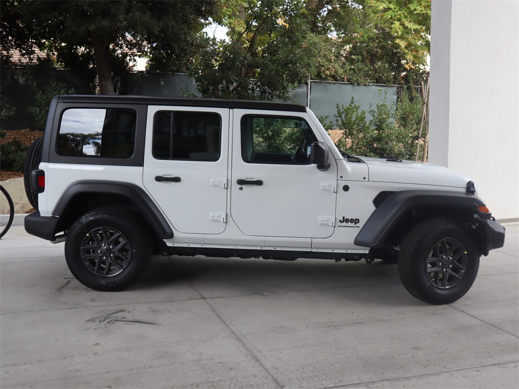 2025 Jeep Wrangler Sport S photo 3