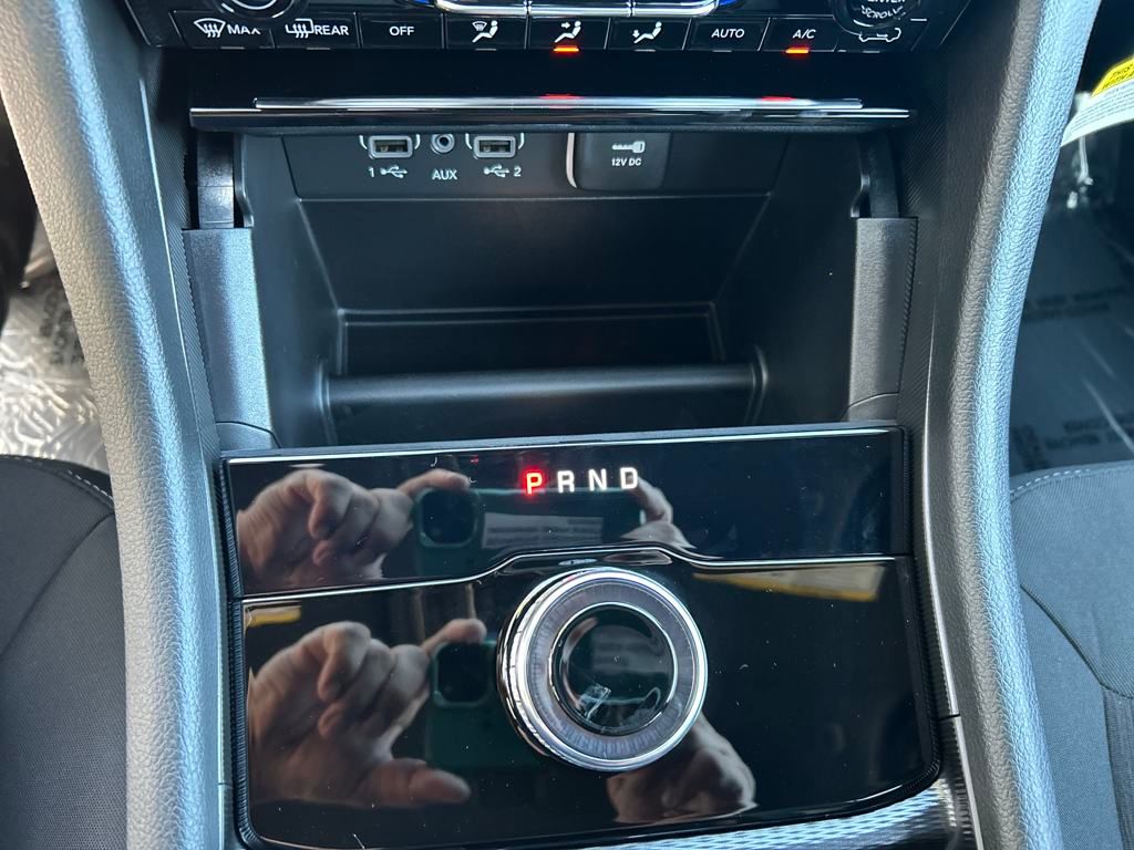 2025 Jeep Grand Cherokee Laredo X photo 16