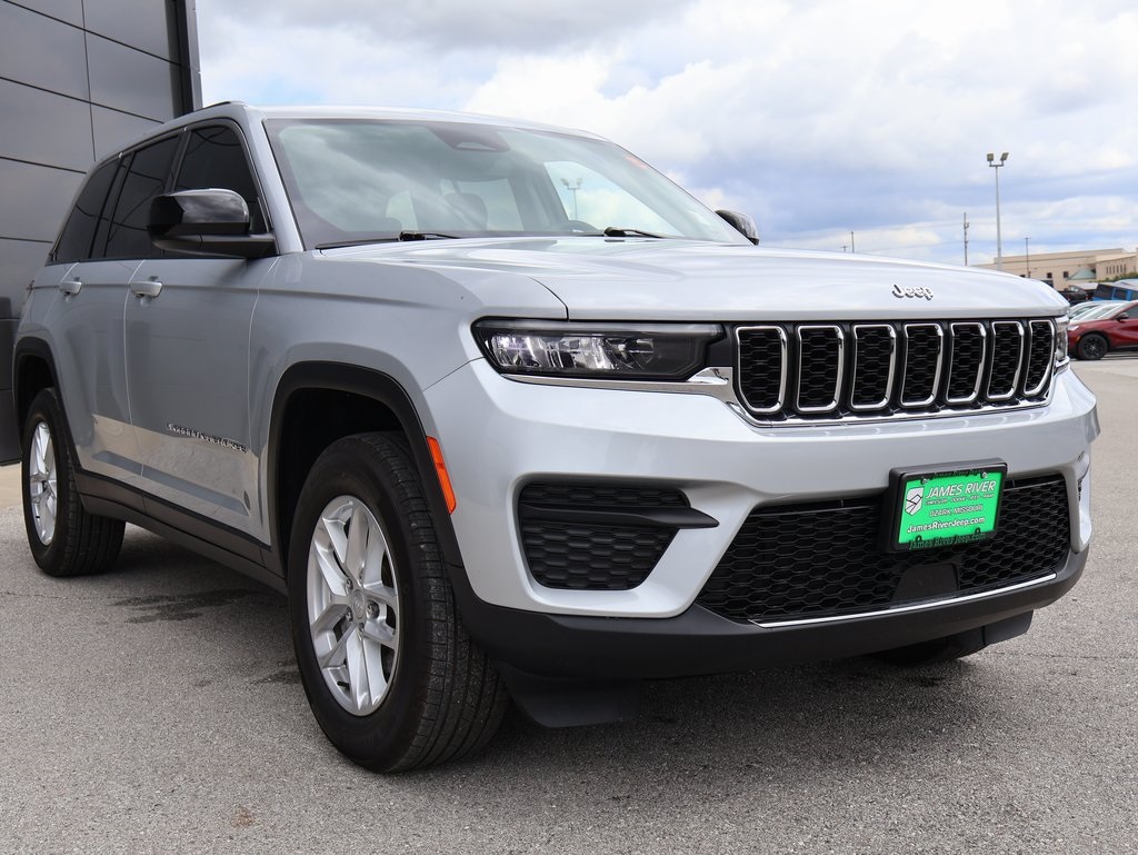 2023 Jeep Grand Cherokee Laredo X photo 6