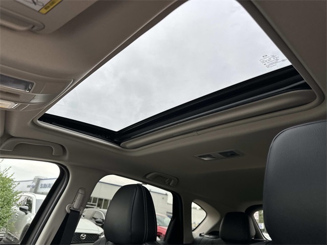 2024 Mazda CX-5 2.5 S Preferred photo 3