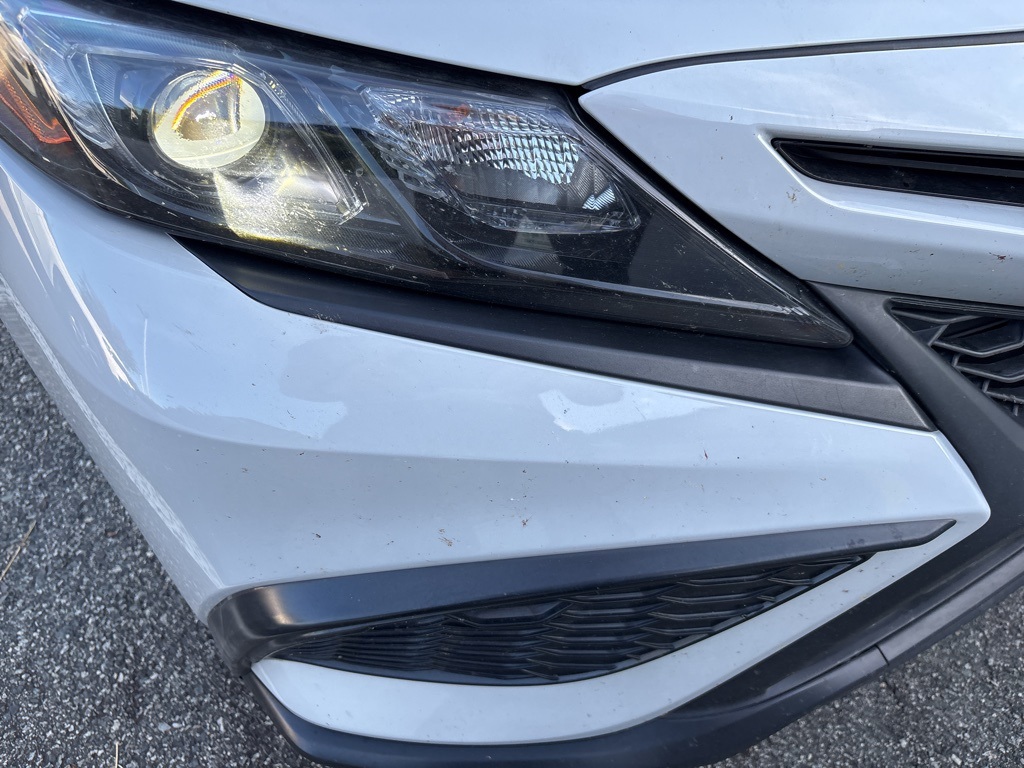 2024 Toyota Camry SE photo 2