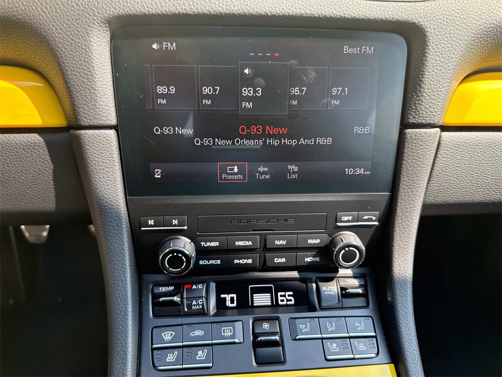 2024 Porsche Cayman S photo 24