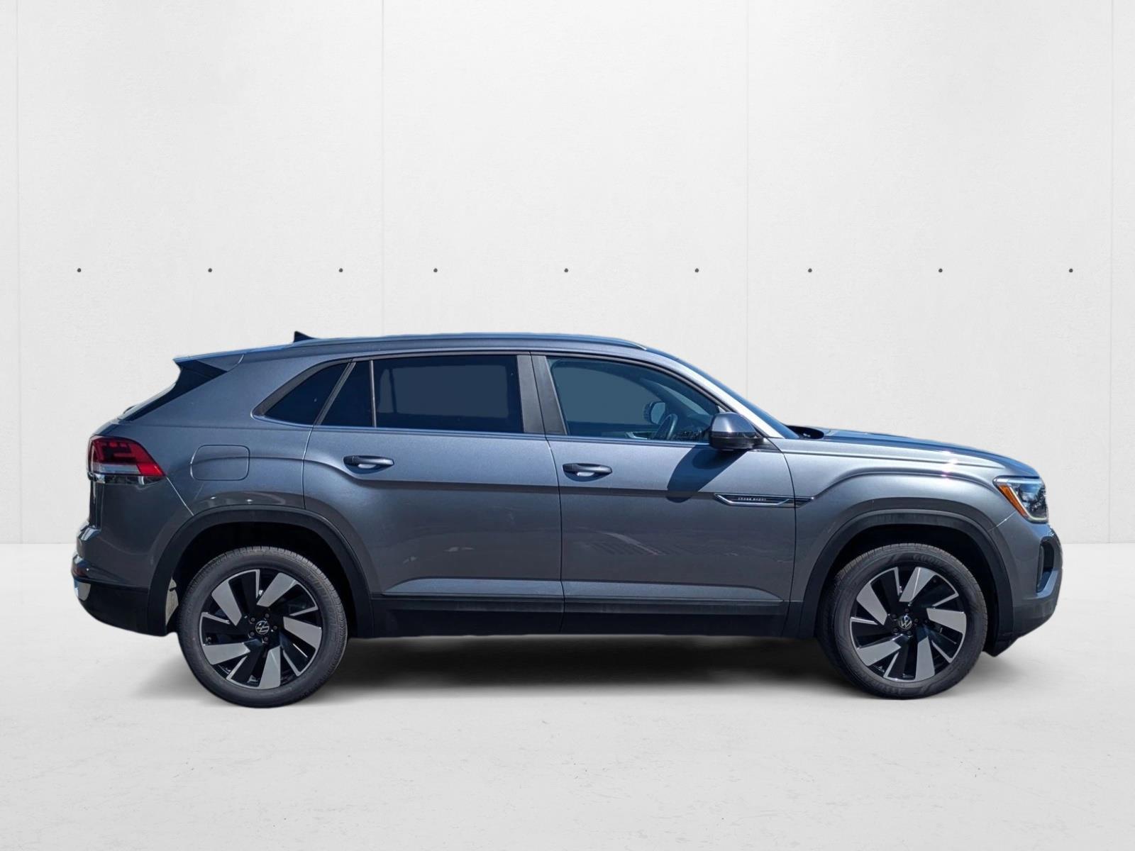 2024 Volkswagen Atlas Cross Sport SE Technology photo 4
