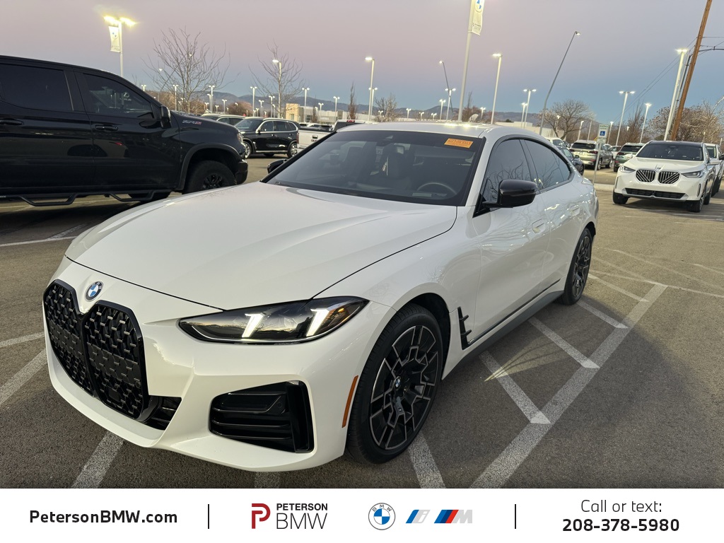 2025 BMW 4 Series 430i's photo