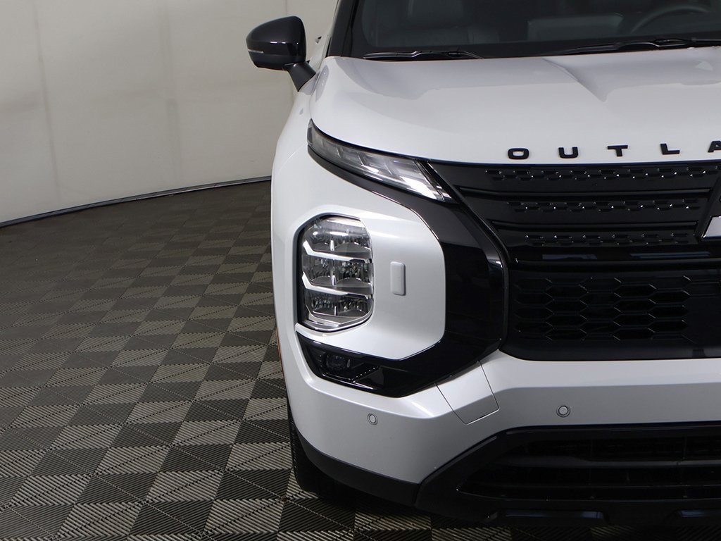 2025 Mitsubishi Outlander PHEV SEL Black Edition photo 2