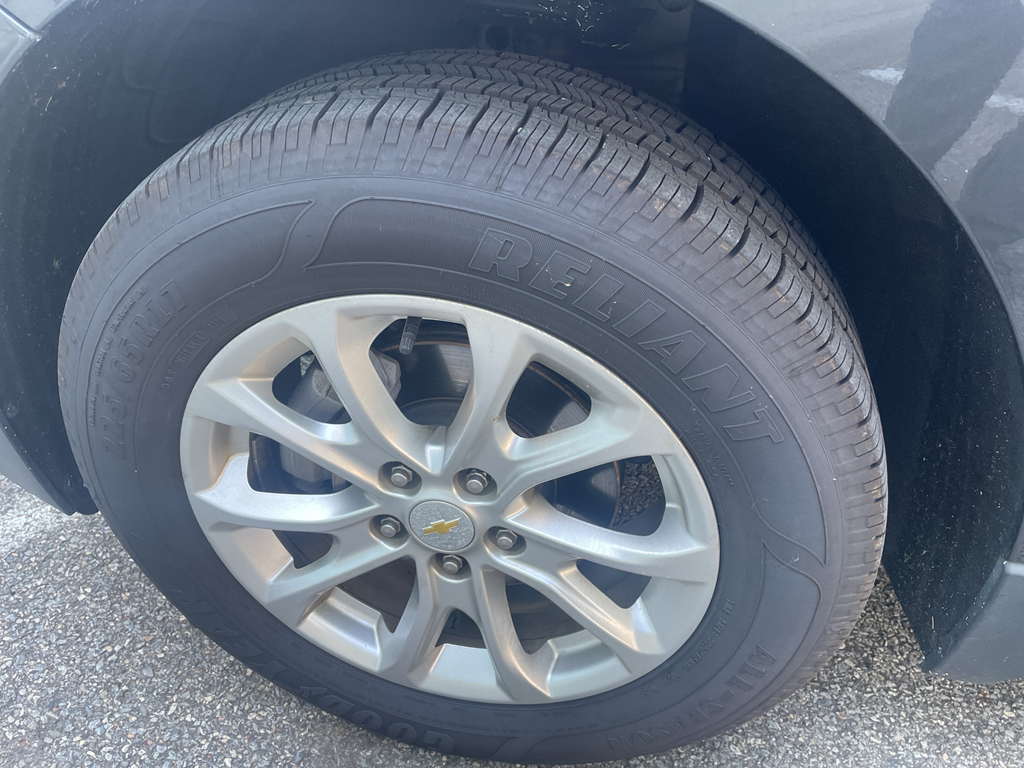 2020 Chevrolet Equinox LT photo 12