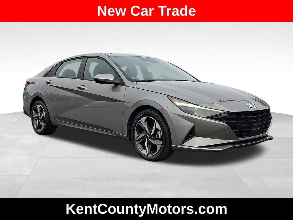 2023 Hyundai Elantra SEL's photo