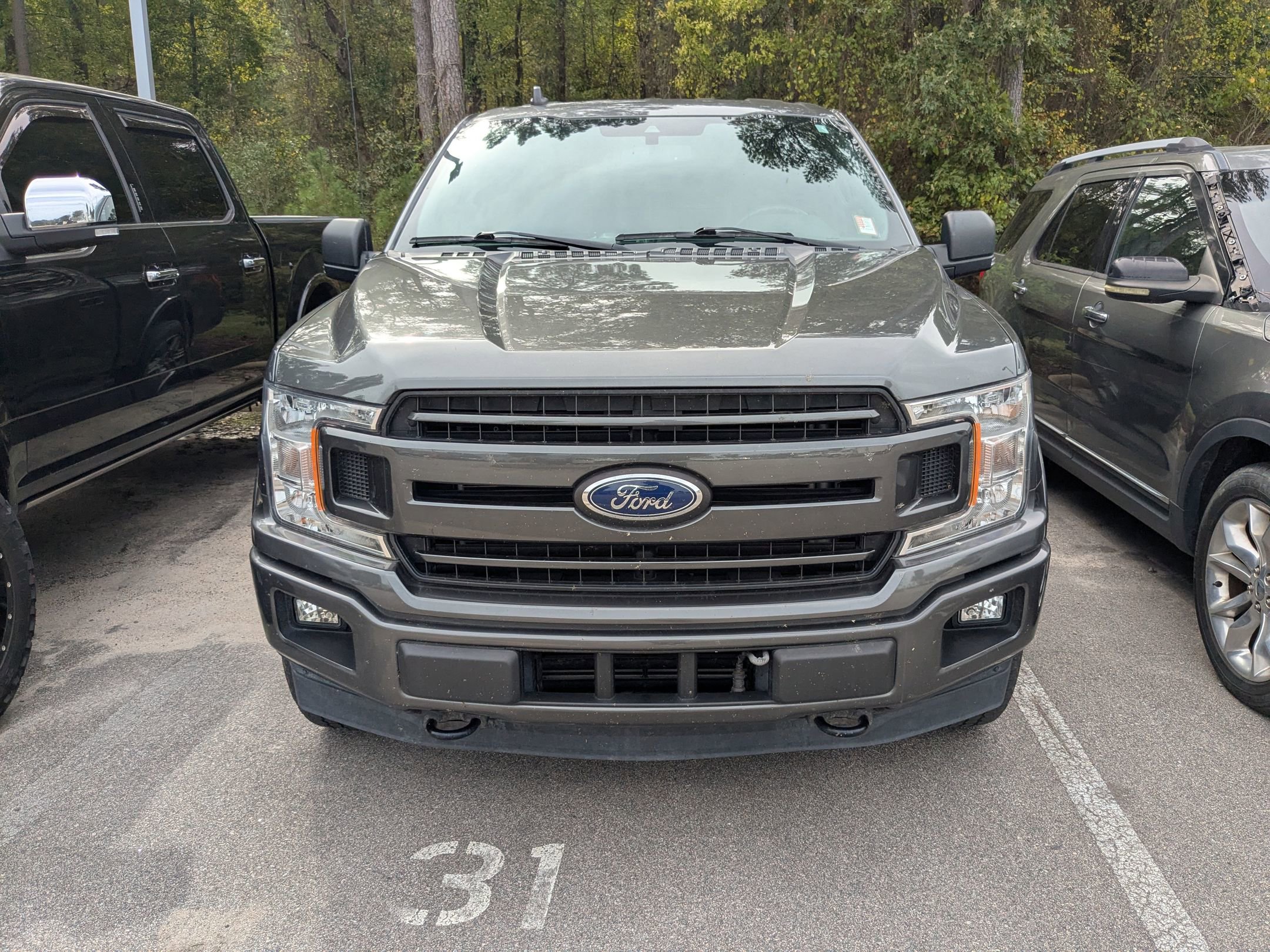 2020 Ford F-150 XLT photo 2