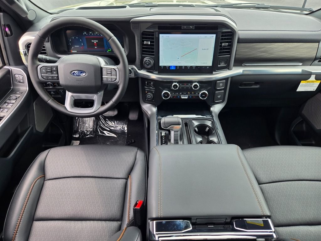 2025 Ford F-150 Lariat photo 19