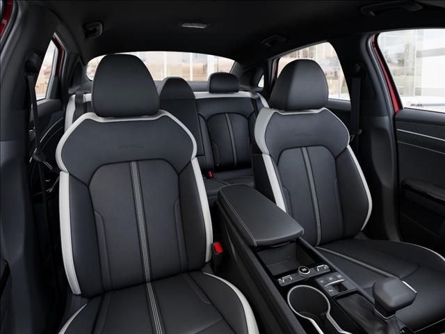2026 Kia K5 GT-Line photo 11