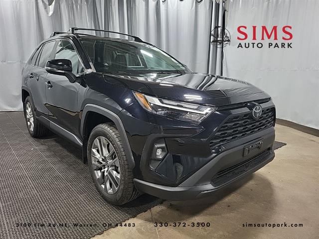 2022 Toyota RAV4 XLE Premium's photo
