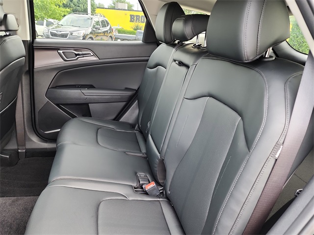 2026 Kia Sportage EX photo 13