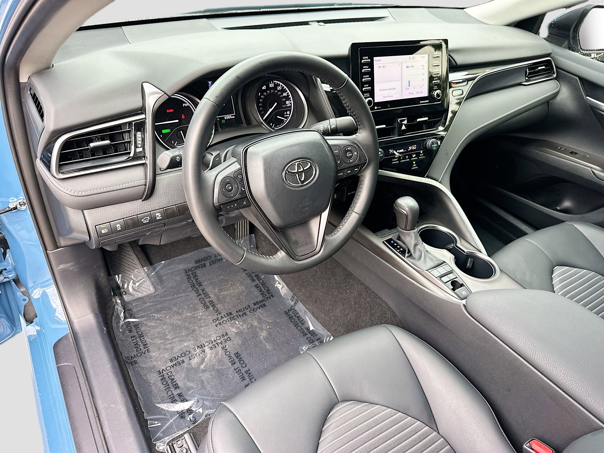 2024 Toyota Camry SE photo 9