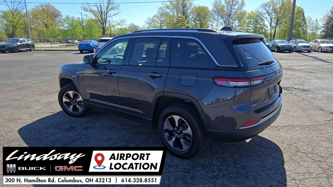 2023 Jeep Cherokee Base photo 5