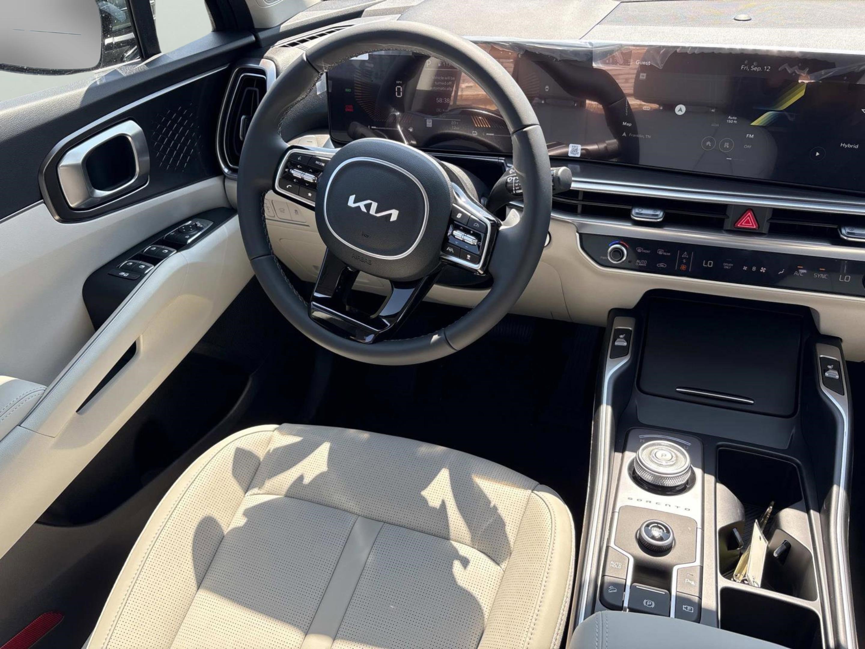 2025 Kia Sorento Hybrid EX photo 10