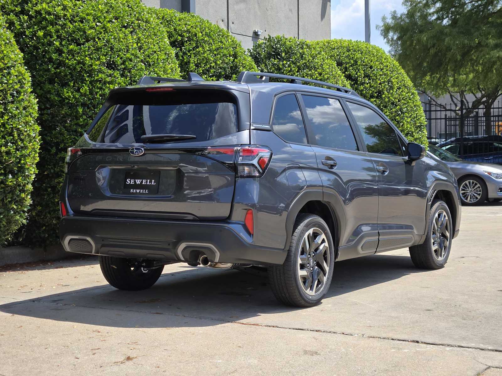 2025 Subaru Forester Limited photo 4