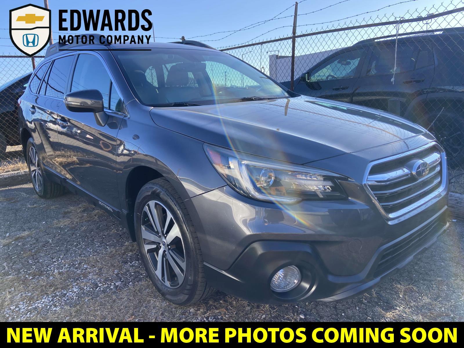 2018 Subaru Outback Limited's photo