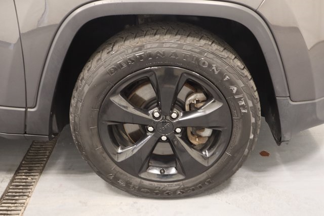 2016 Jeep Cherokee Altitude photo 24