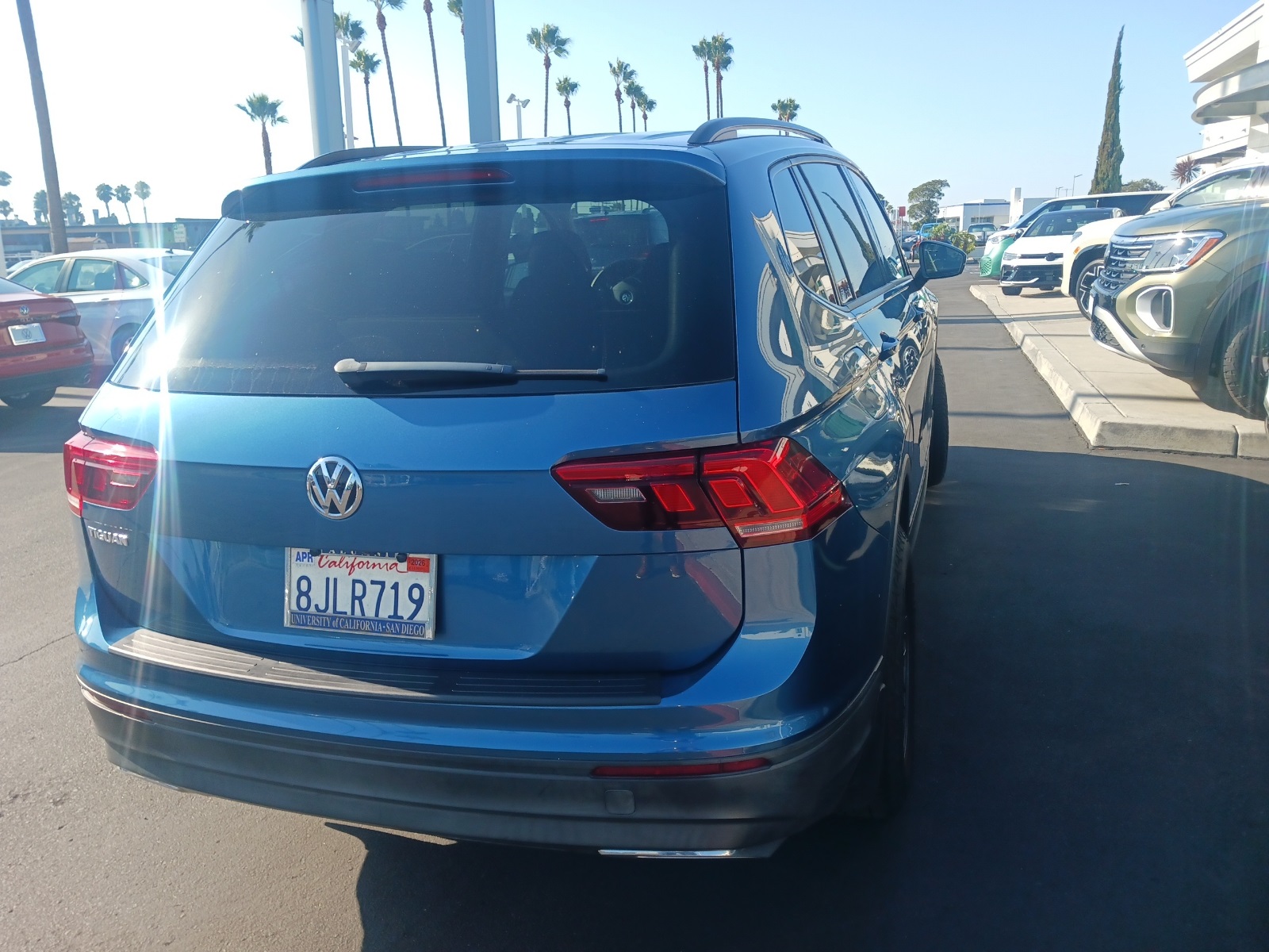 2019 Volkswagen Tiguan S photo 3