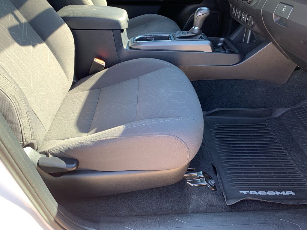 2017 Toyota Tacoma TRD Sport 4x4 Double Cab photo 15