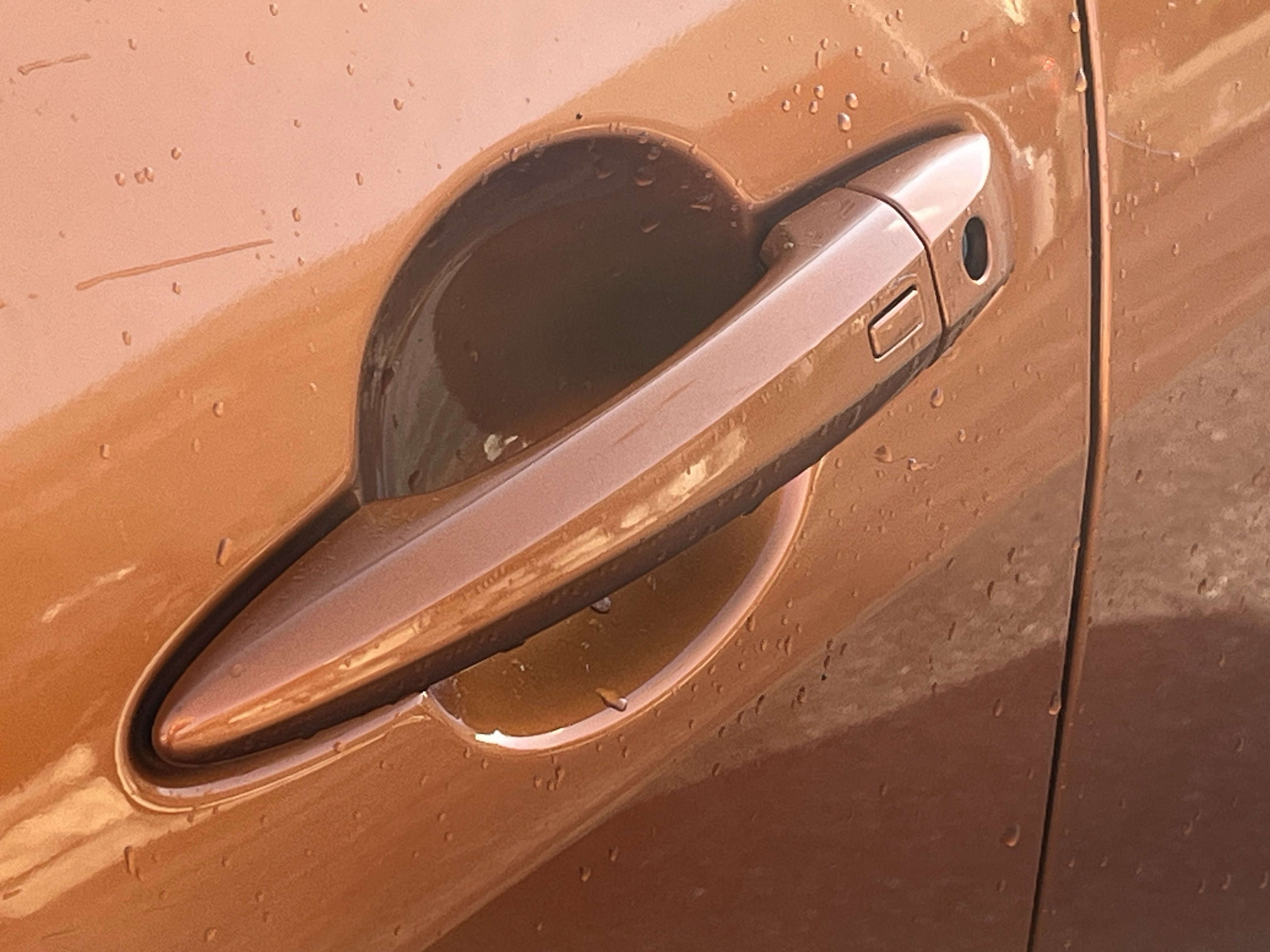 2022 Nissan Sentra SR photo 2