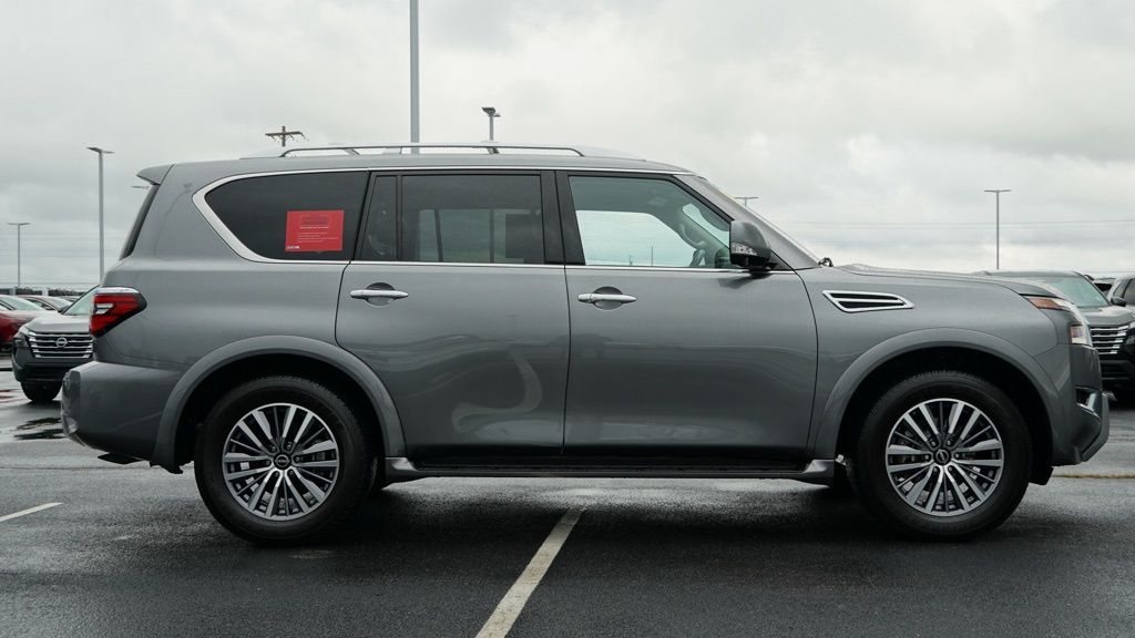2024 Nissan Armada SL photo 3