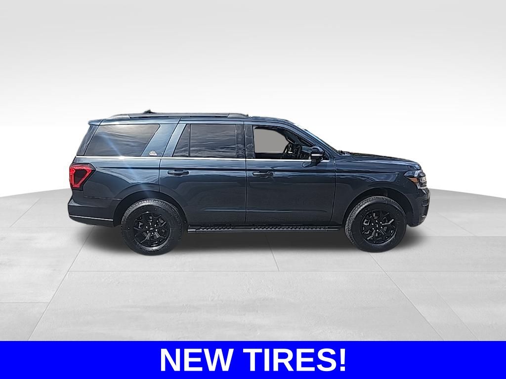 2022 Ford Expedition Timberline photo 3