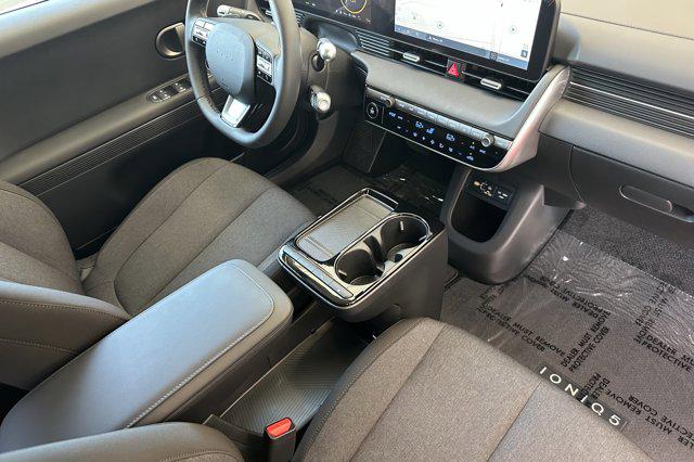 2025 Hyundai Ioniq 5 SE photo 14