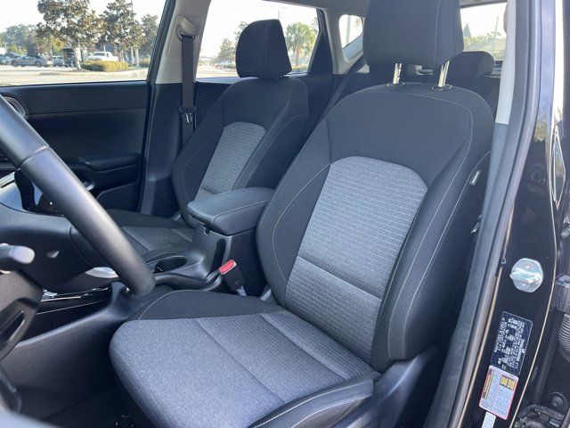 2023 Kia Soul EX photo 3