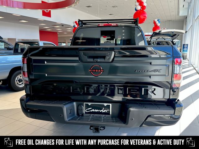 2025 Nissan Frontier PRO-4X photo 4