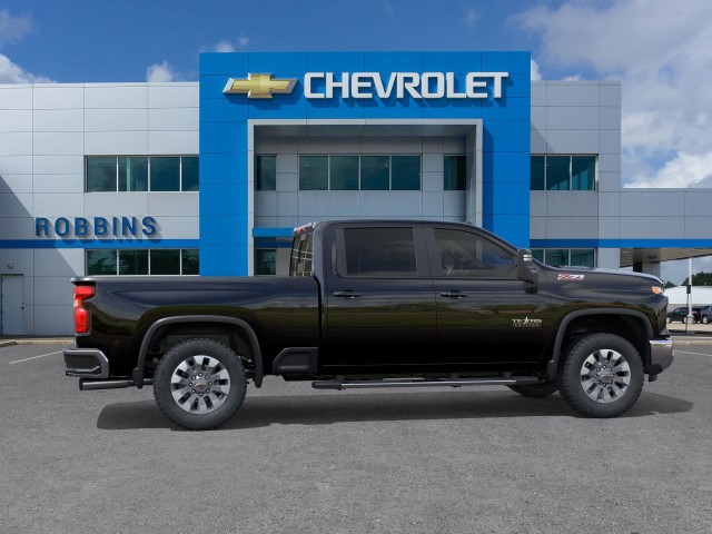 2026 Chevrolet Silverado LT photo 3