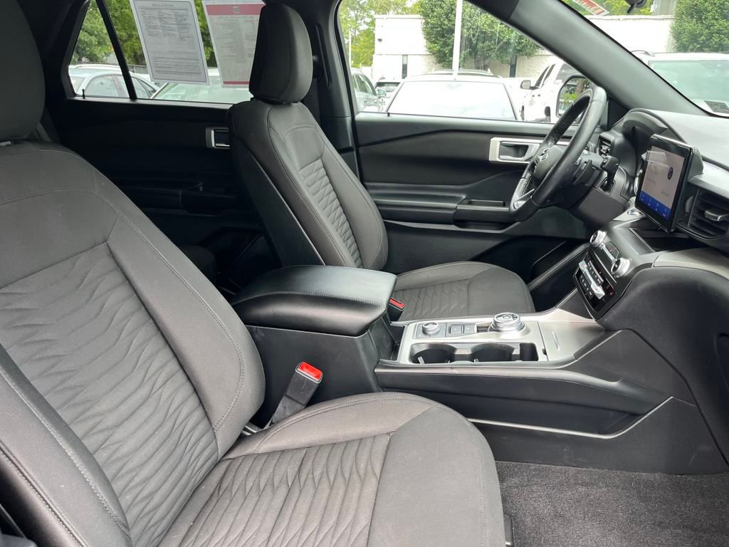 2020 Ford Explorer XLT photo 29