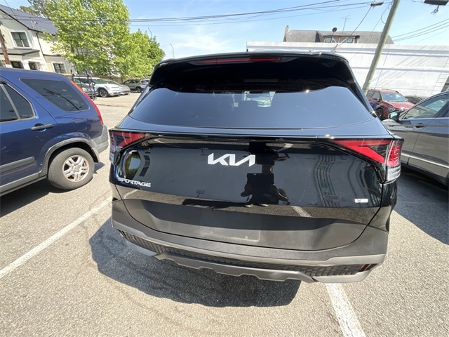 2023 Kia Sportage X-Line photo 3