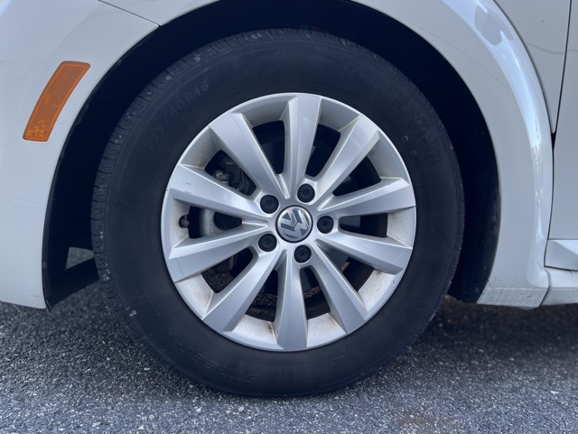 2019 Volkswagen Beetle Convertible S photo 10