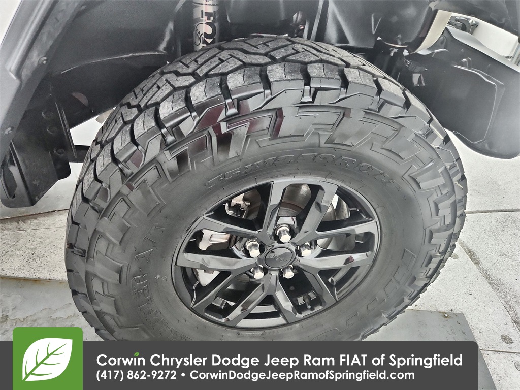 2022 Jeep Gladiator Sport photo 28