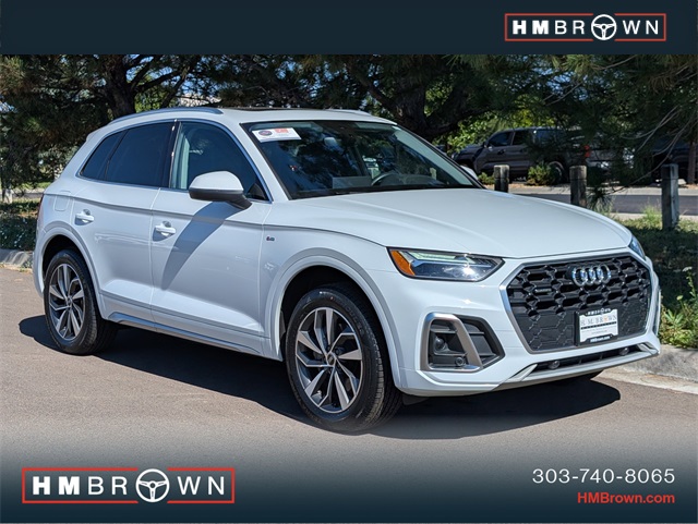 2022 Audi Q5 Premium's photo