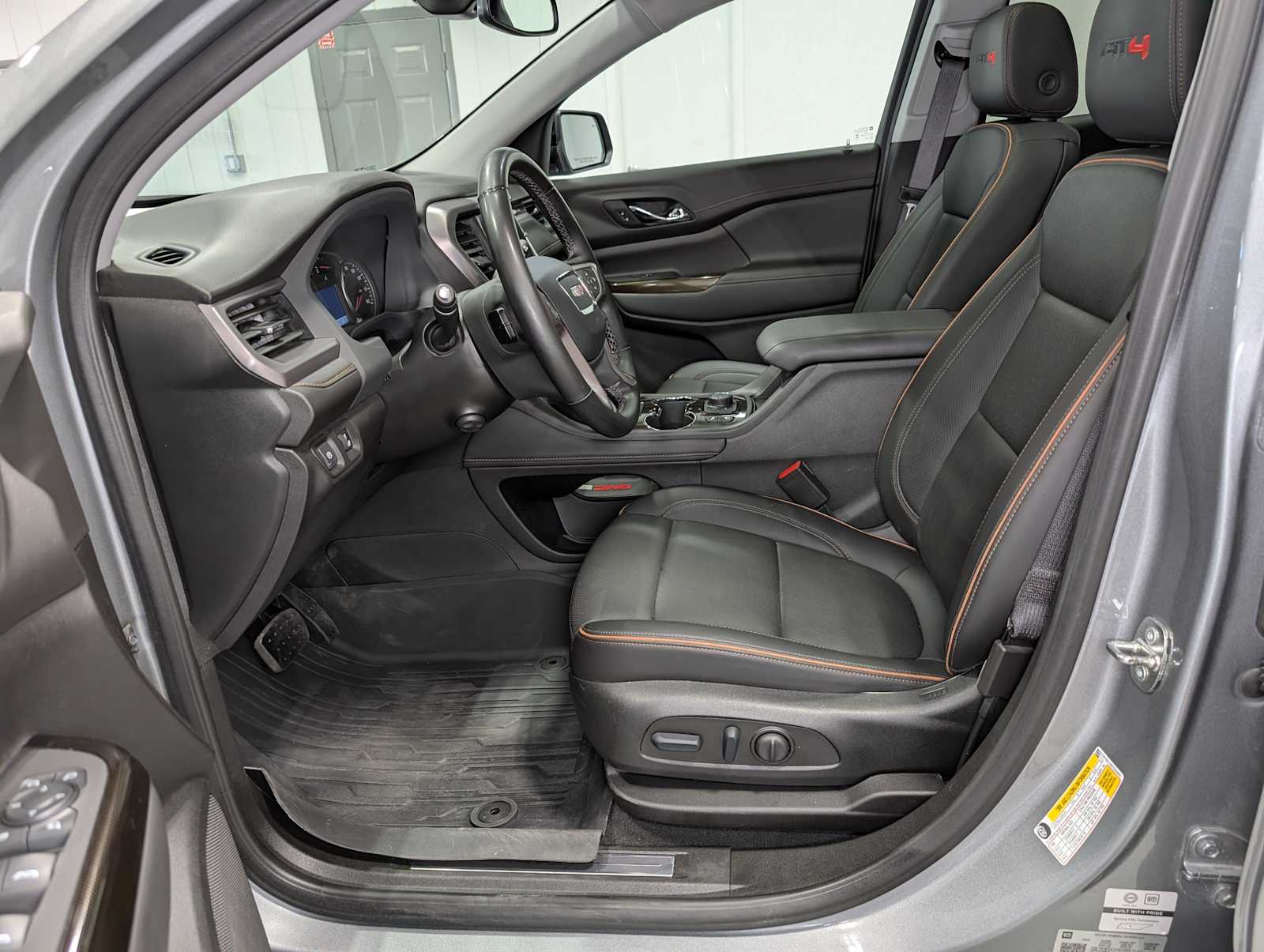 2023 Gmc Acadia AT4 photo 4